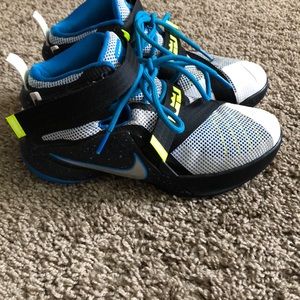 Boys Nike Lebron Gym Shoe